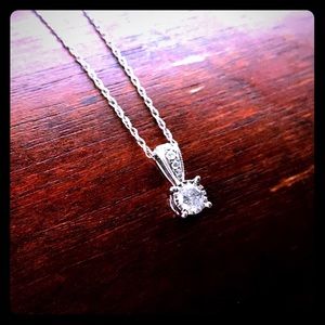 White Gold Diamond Pendant Necklace